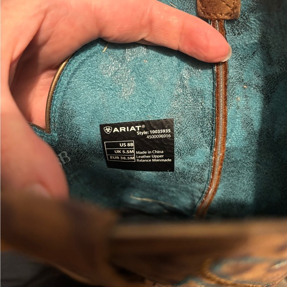 Women’s Ariat Boots - Size 8 - Square Toe Leopard and Turquoise - Picture 5 of 9